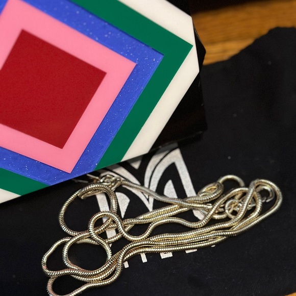 🤩NEW Date Night Milly DESIGNER Bag, Multi Colors, Gold Clasp, w/Dust Bag - Picture 7 of 10